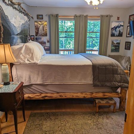 Pond Memories - National Parks Suite - Paddling Included! Surry 外观 照片